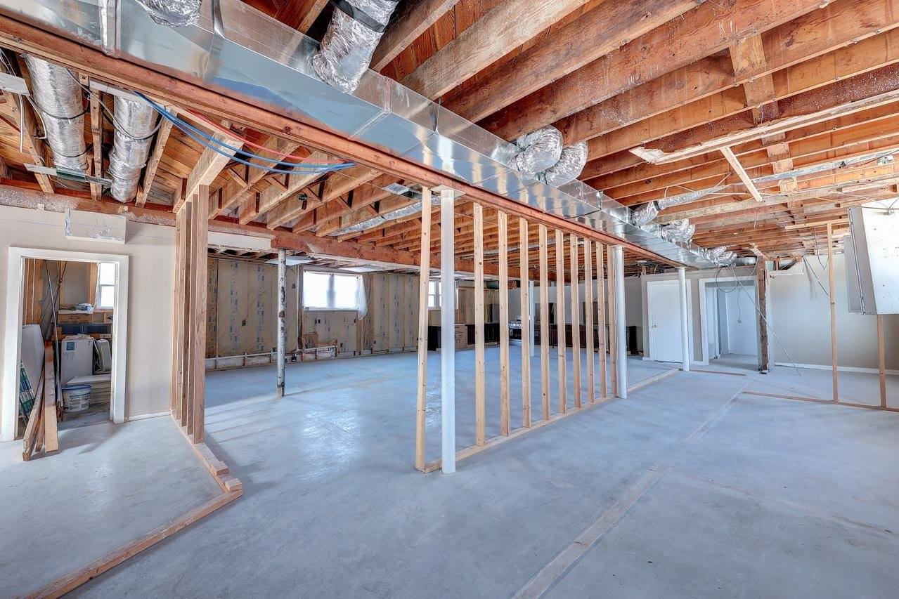 1020 East 12th Ave, Winfield, KS 67156