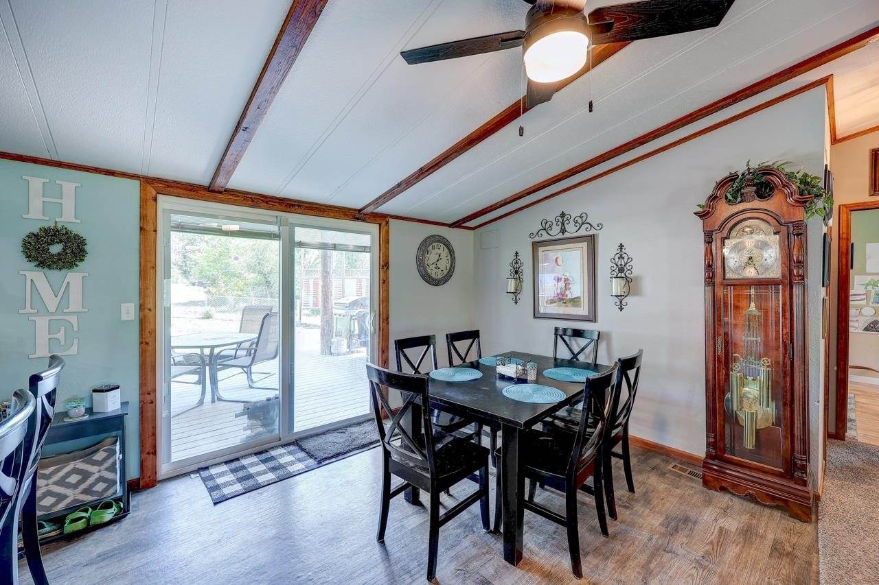 10714 284th Dr, Arkansas City, KS 67005