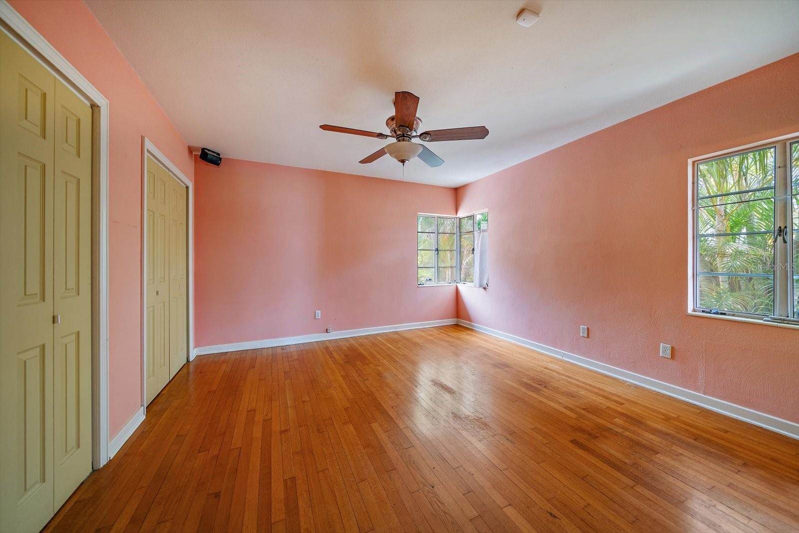 605 15TH Avenue NE, Saint Petersburg, FL 33704