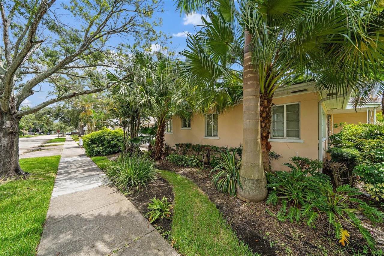 605 15TH Avenue NE, Saint Petersburg, FL 33704
