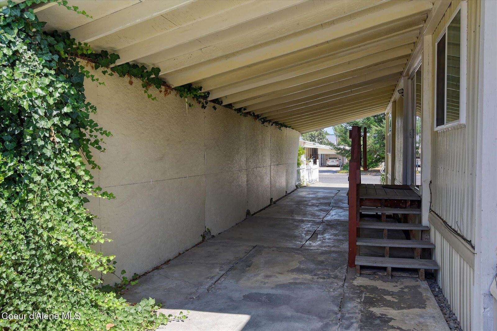 2811 North Carriage Ct, Coeur d'Alene, ID 83814