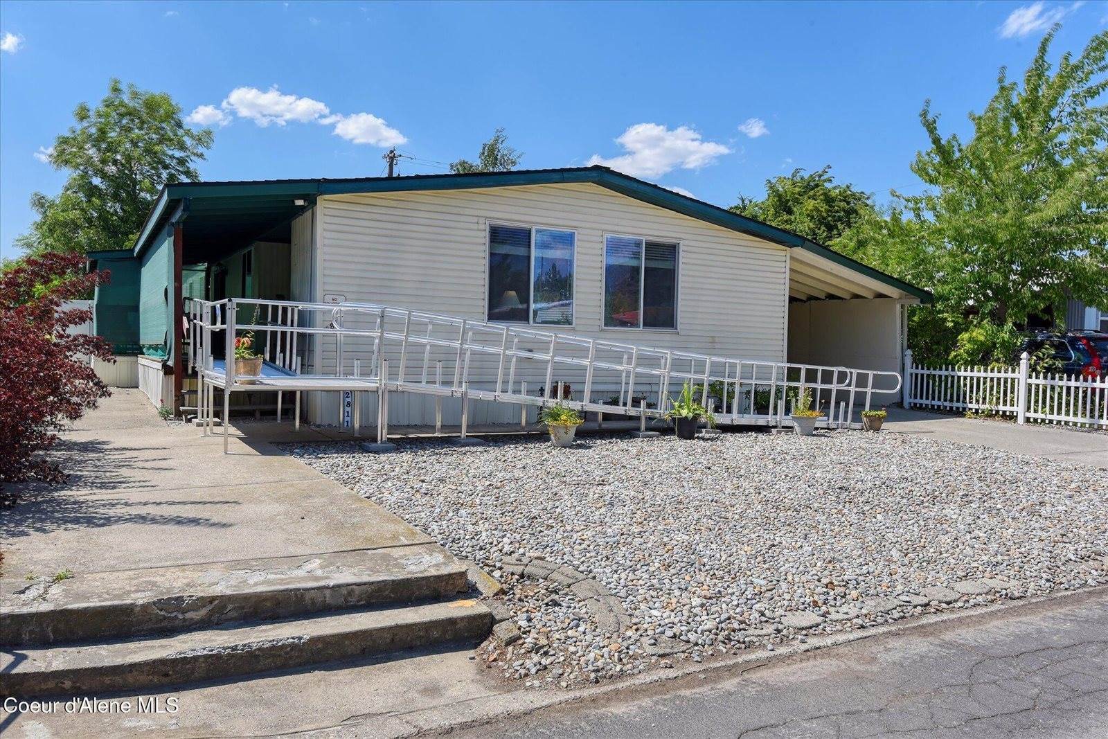 2811 North Carriage Ct, Coeur d'Alene, ID 83814