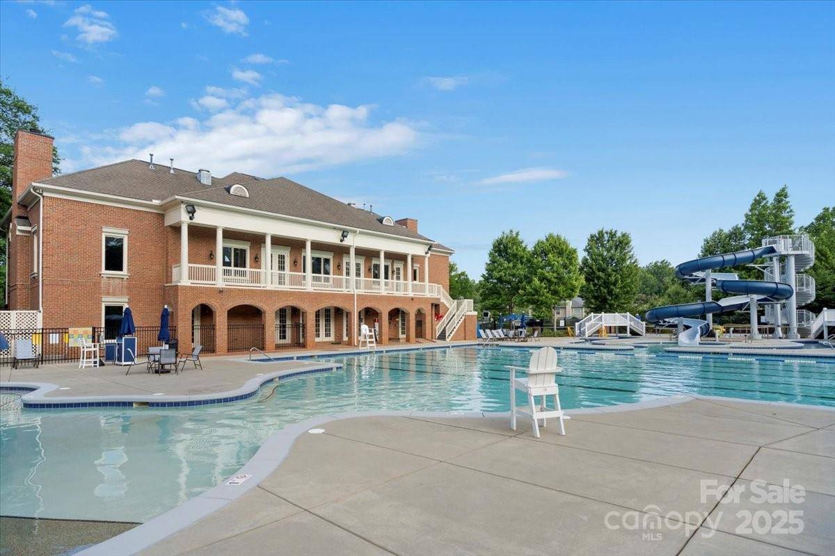 1000 Sudbury Lane, Matthews, NC 28104