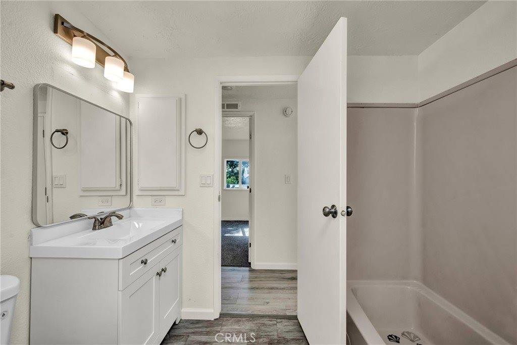 3760 Pine Ave, Clearlake, CA 95422