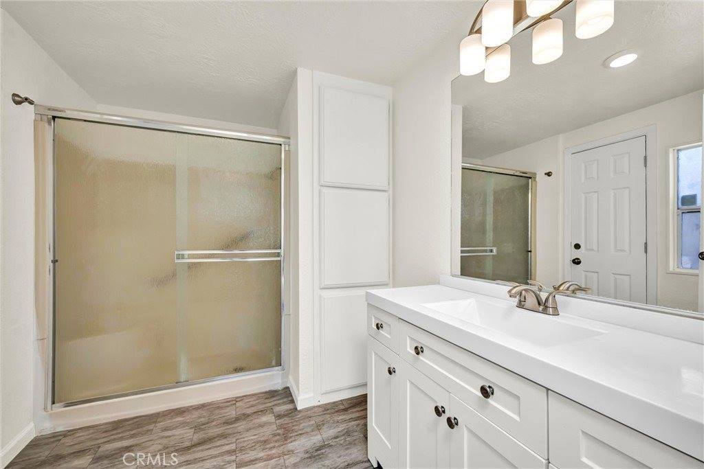 3760 Pine Ave, Clearlake, CA 95422