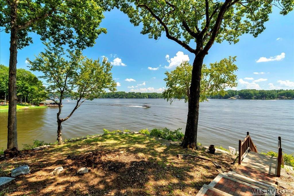 143 Cabin Point Rd, Littleton, NC 27850