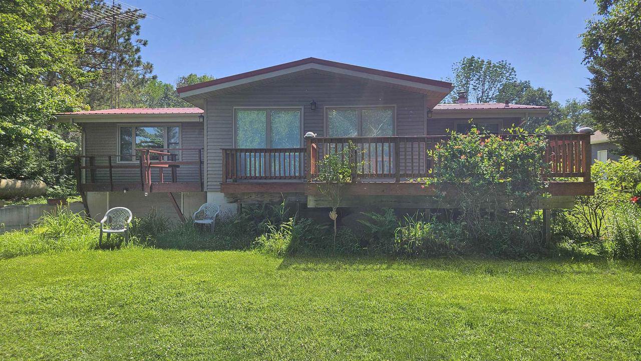 S810A Goldfinch Court, La Valle, WI 53941