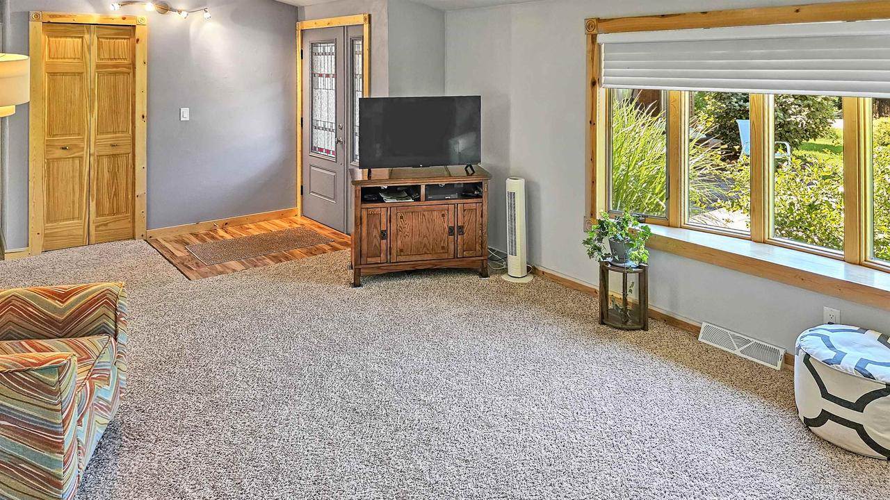 S810A Goldfinch Court, La Valle, WI 53941