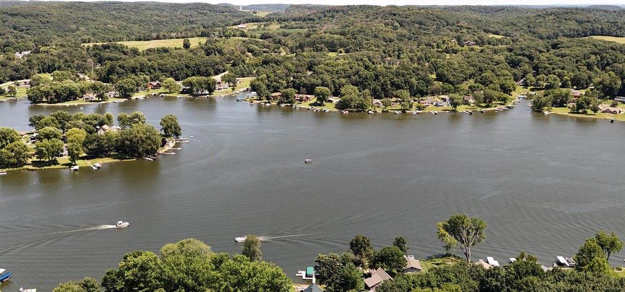 S810A Goldfinch Court, La Valle, WI 53941