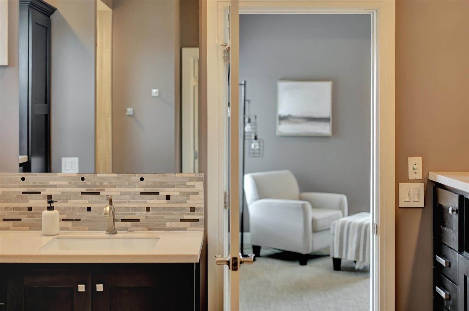 3211 West Covered Bridge Drive, Lincoln, NE 68523