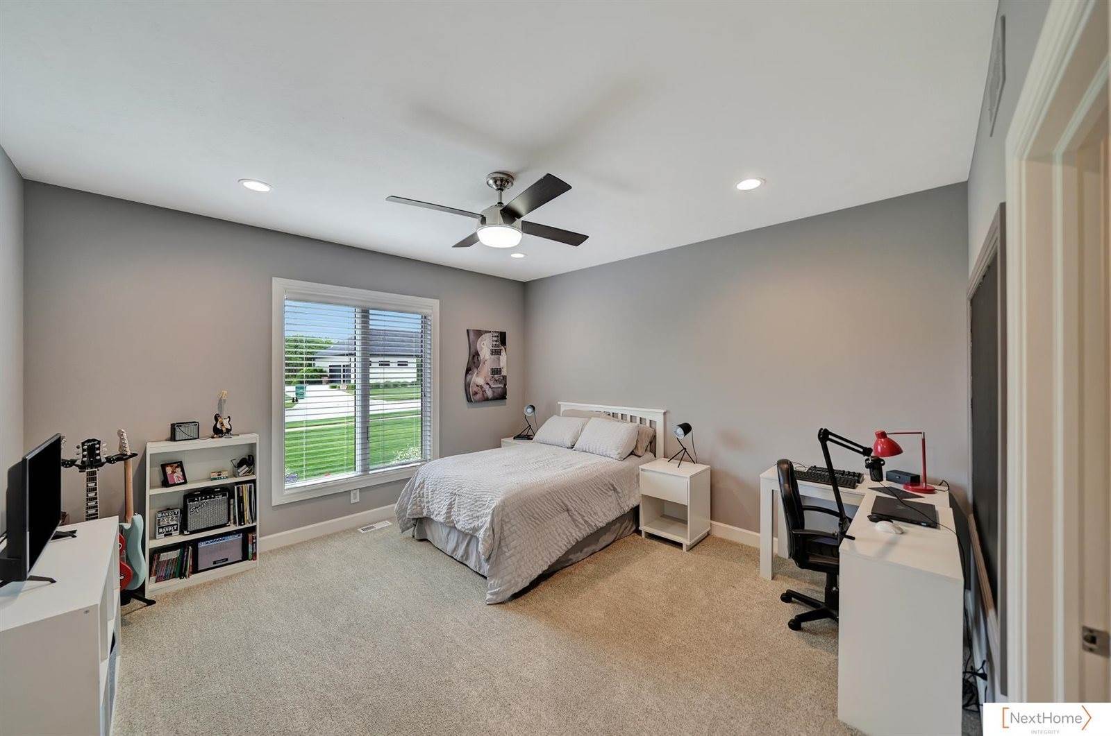 3211 West Covered Bridge Drive, Lincoln, NE 68523