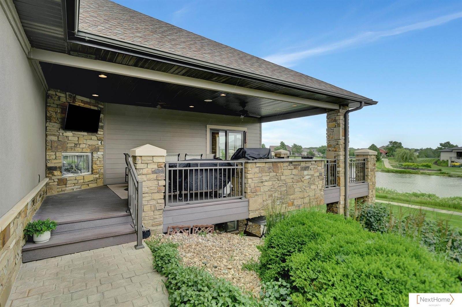 3211 West Covered Bridge Drive, Lincoln, NE 68523