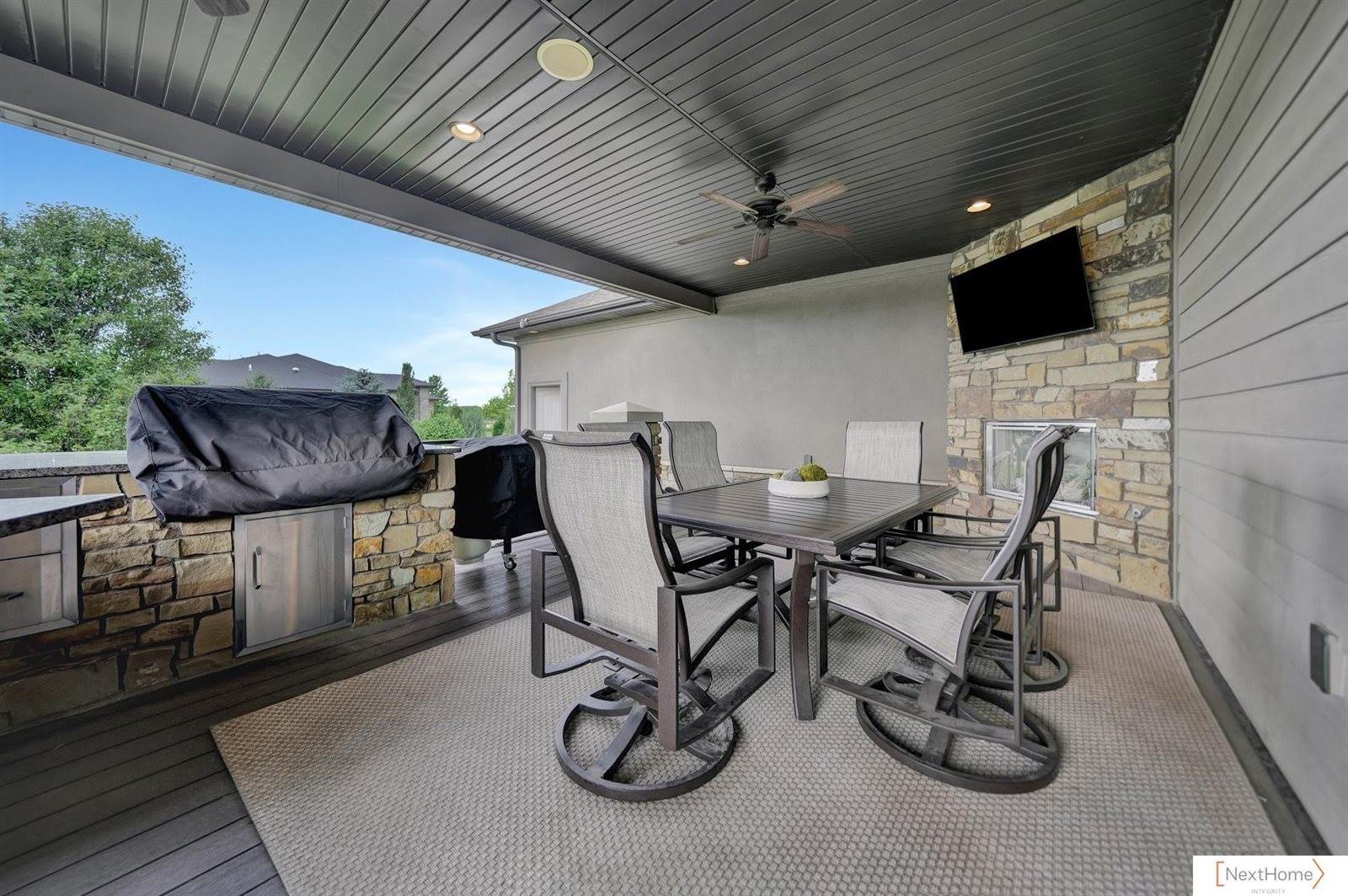 3211 West Covered Bridge Drive, Lincoln, NE 68523