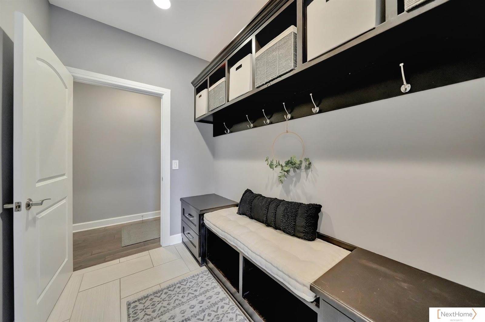 3211 West Covered Bridge Drive, Lincoln, NE 68523