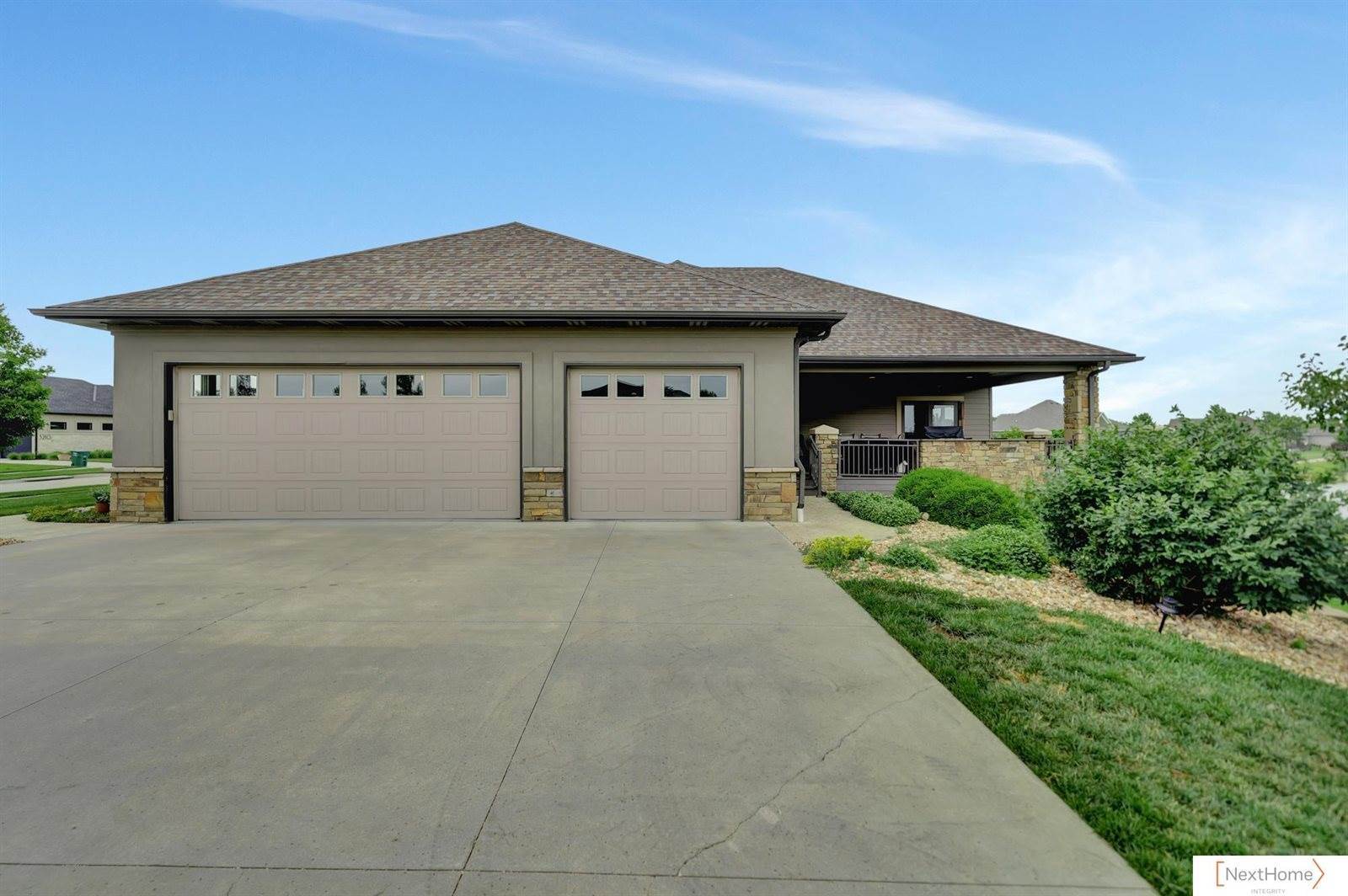 3211 West Covered Bridge Drive, Lincoln, NE 68523