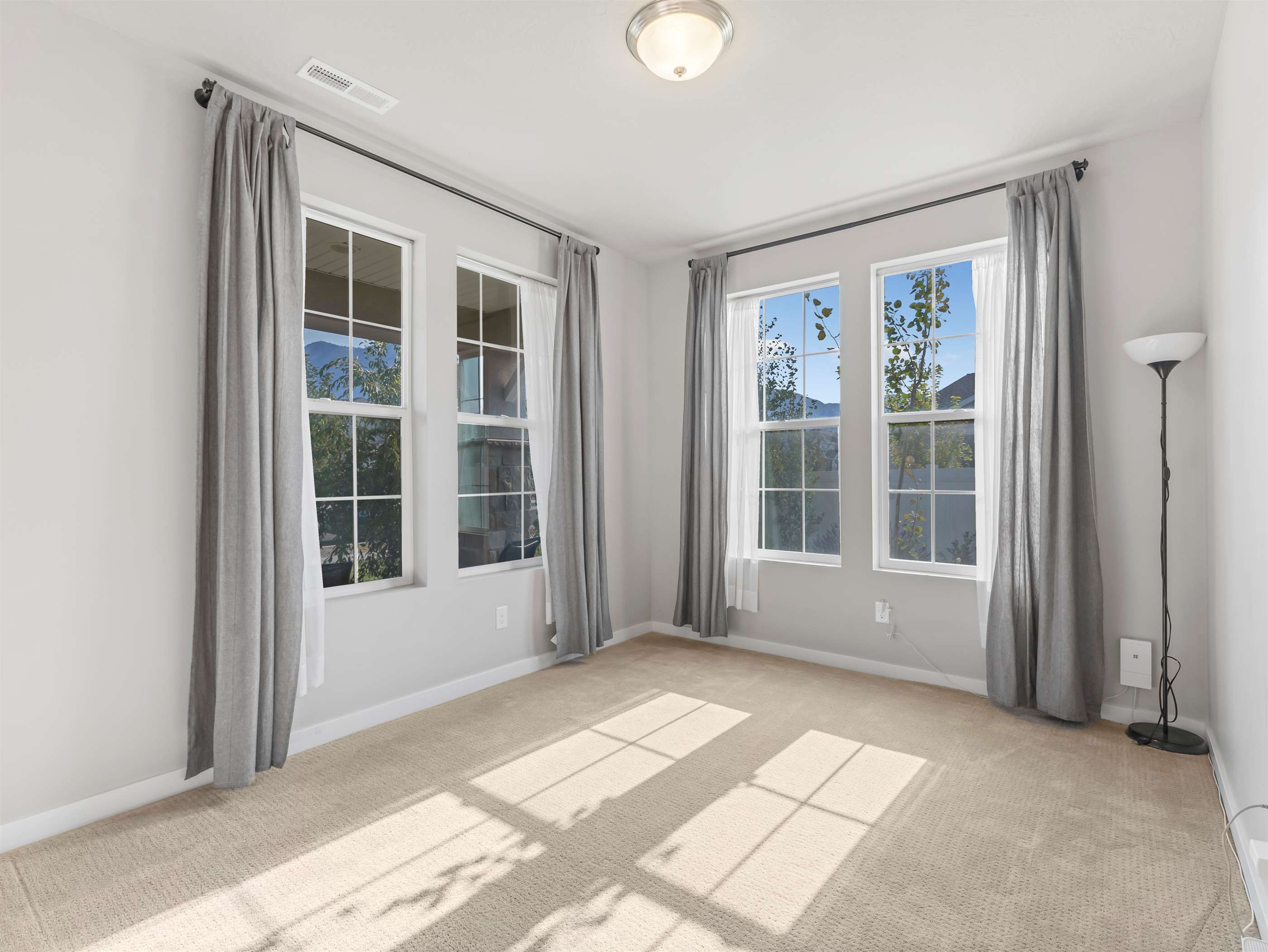 859 West 1050 South, Springville, UT 84663