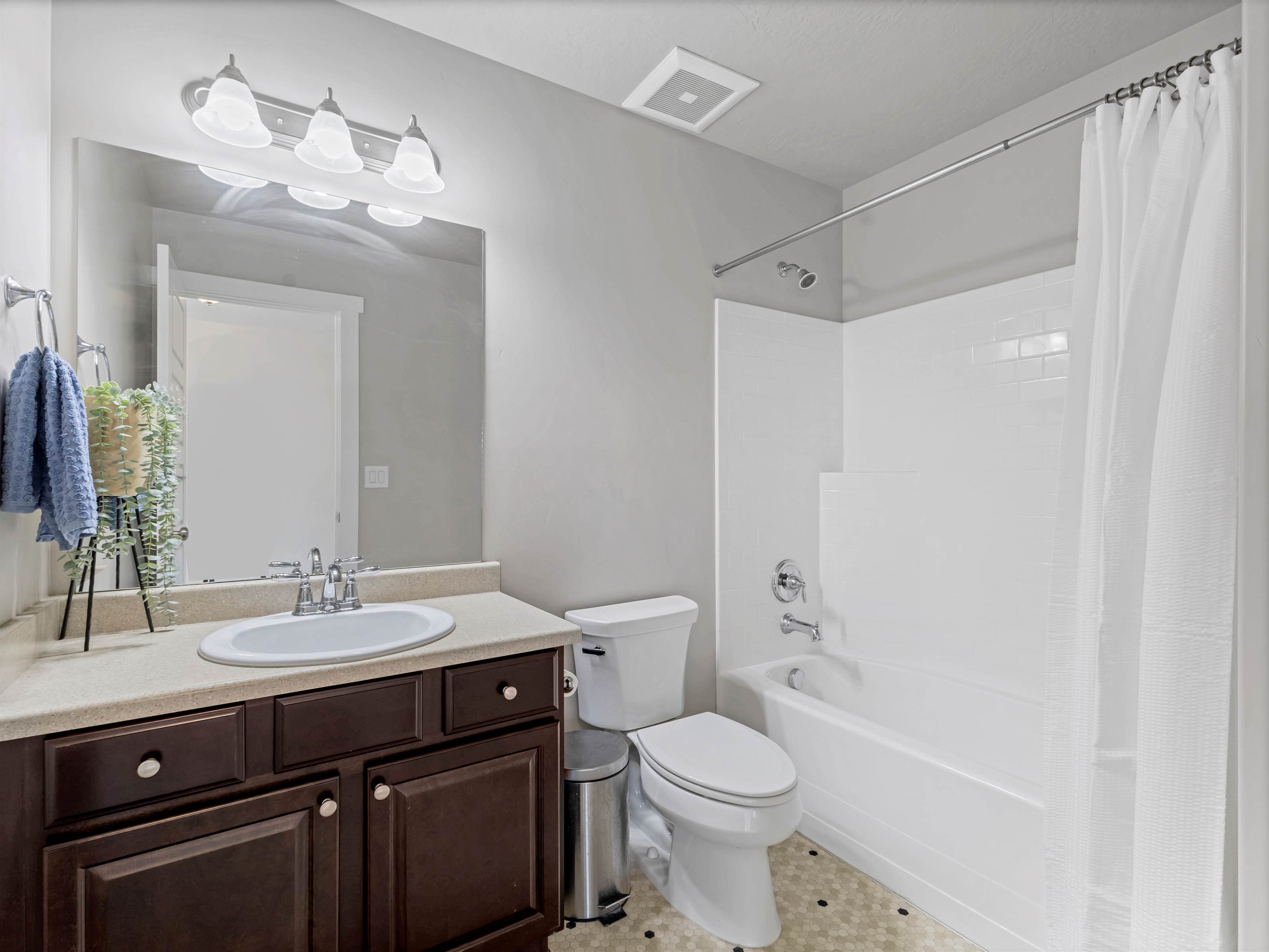 859 West 1050 South, Springville, UT 84663