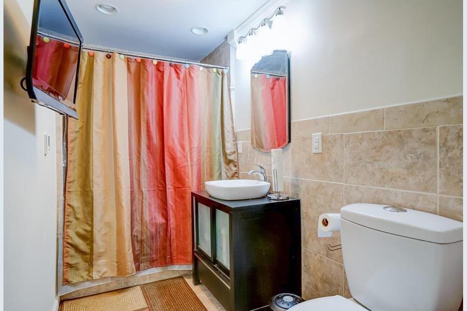 1585 South Roosevelt Avenue, Columbus, OH 43209