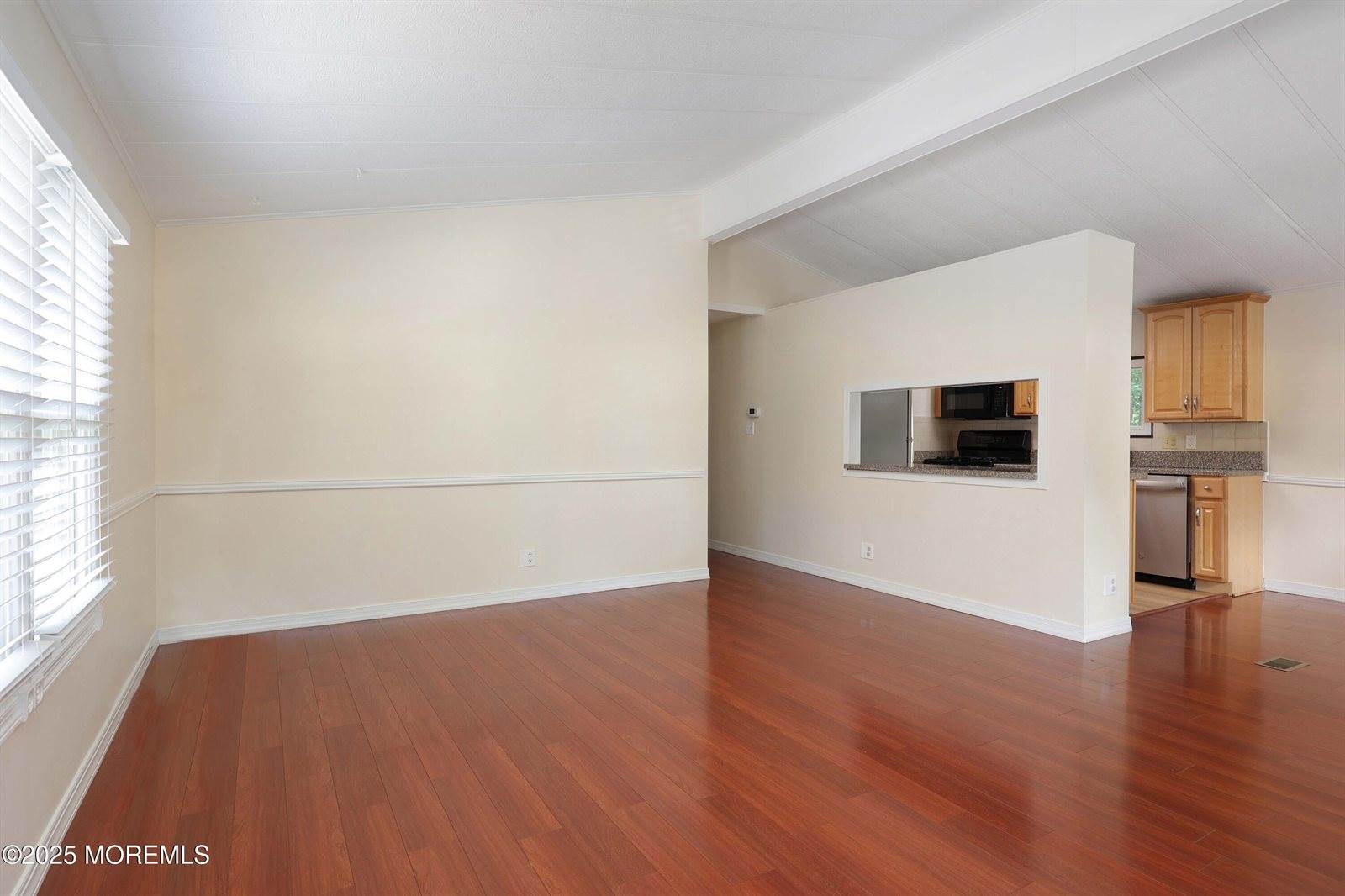 15 Cedar Court, Manalapan, NJ 07726