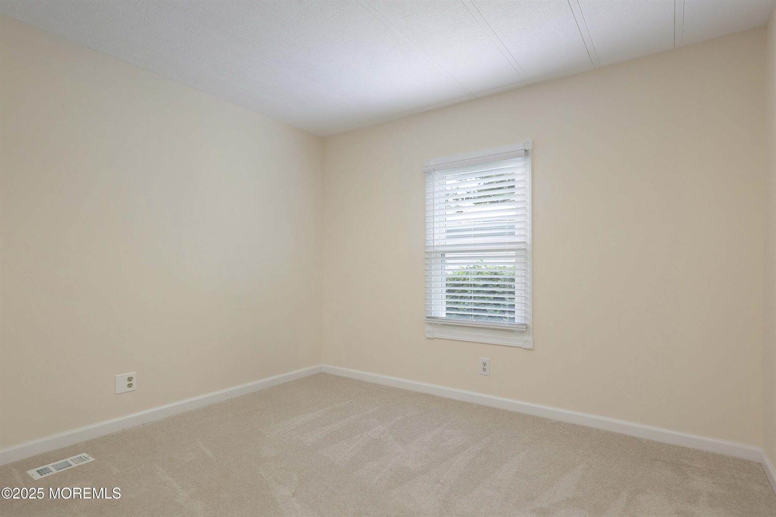 15 Cedar Court, Manalapan, NJ 07726