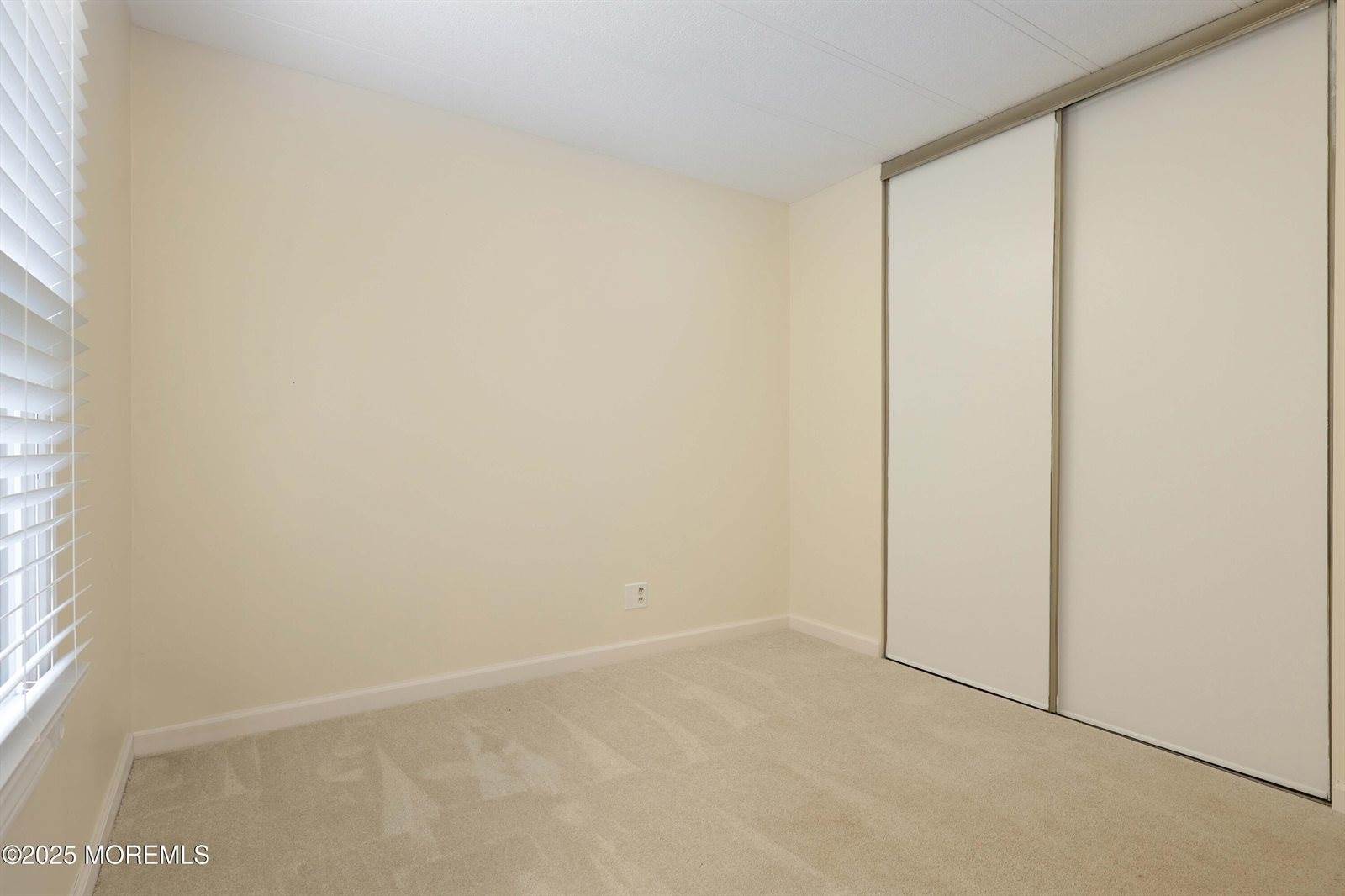 15 Cedar Court, Manalapan, NJ 07726