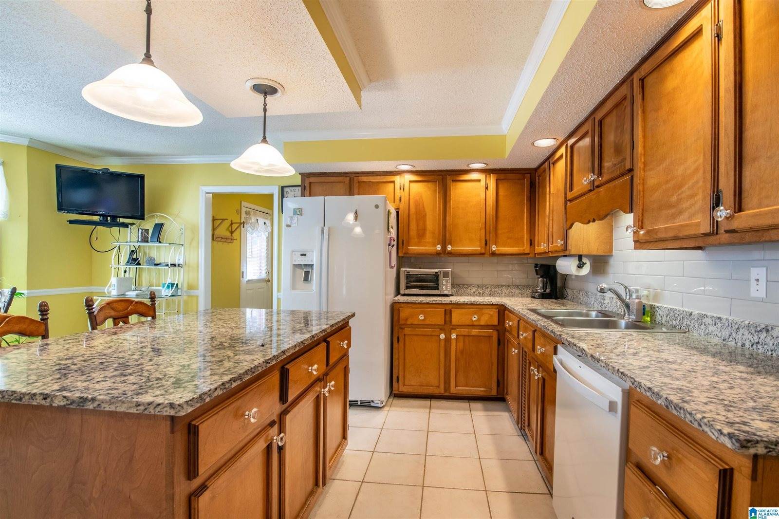 1305 6th Way, Pleasant Grove, AL 35127