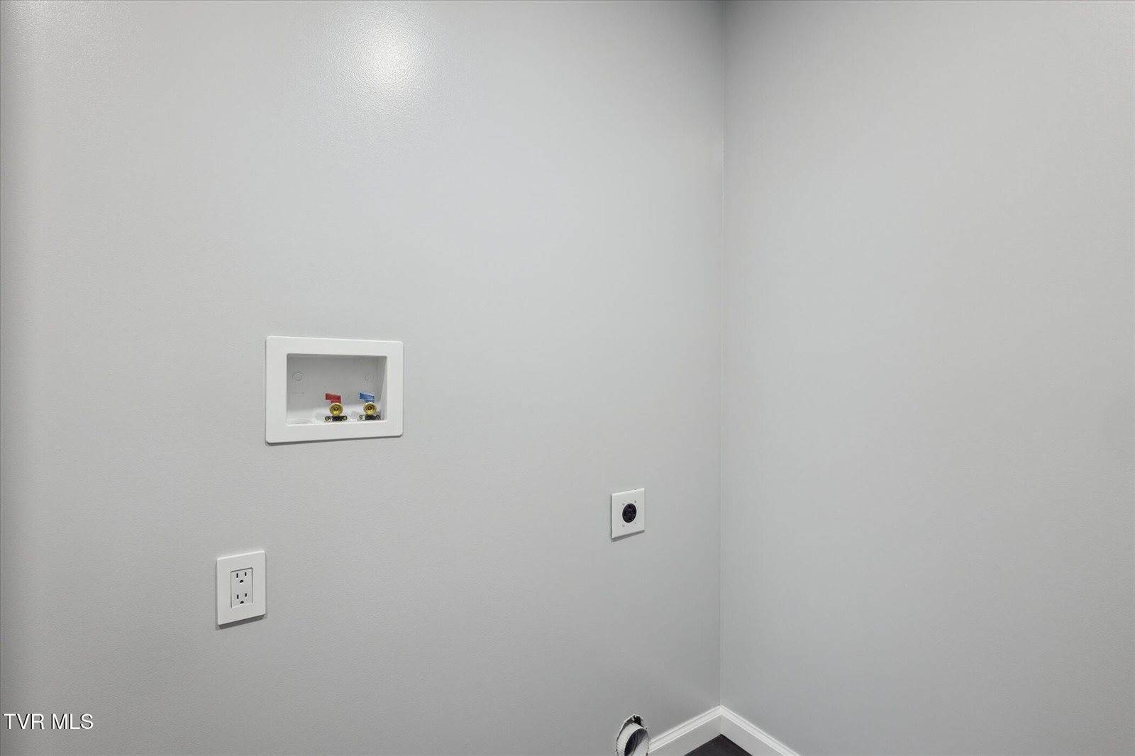 126 Hughes Lane, Johnson City, TN 37601