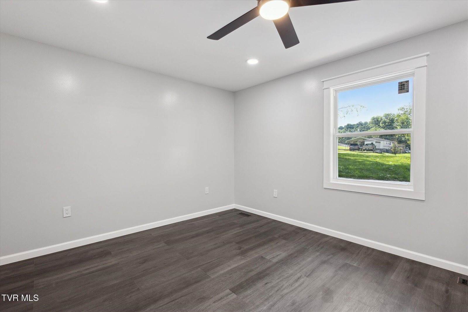 126 Hughes Lane, Johnson City, TN 37601