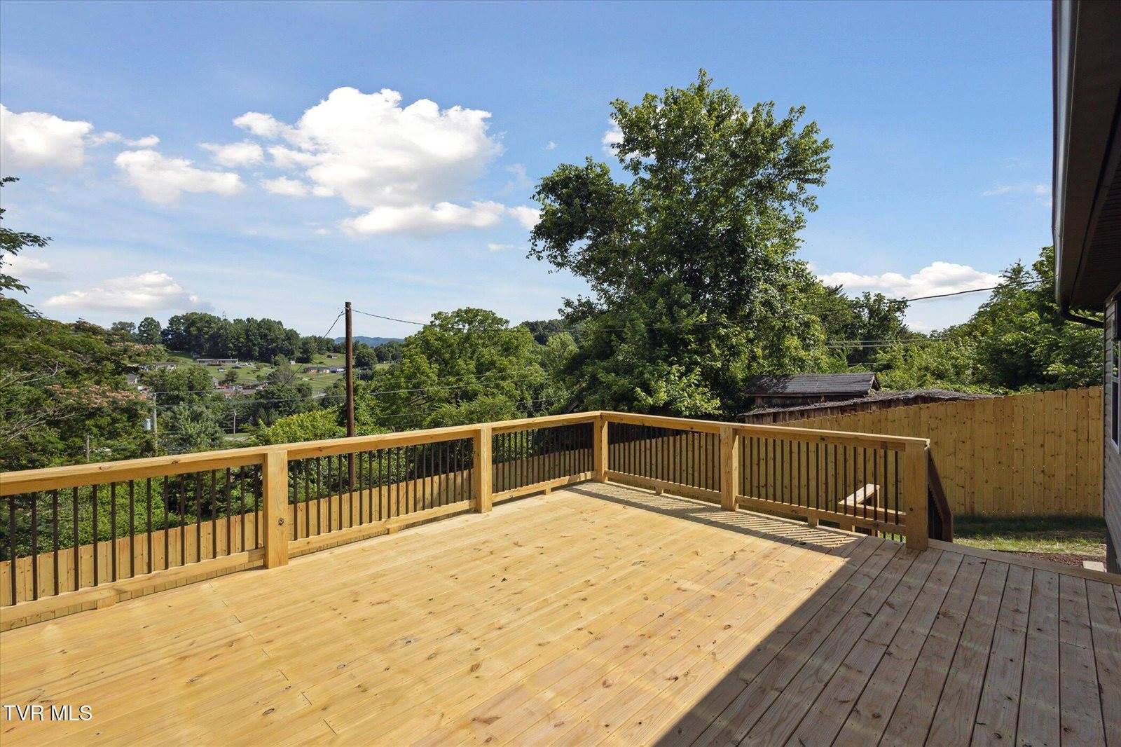 126 Hughes Lane, Johnson City, TN 37601