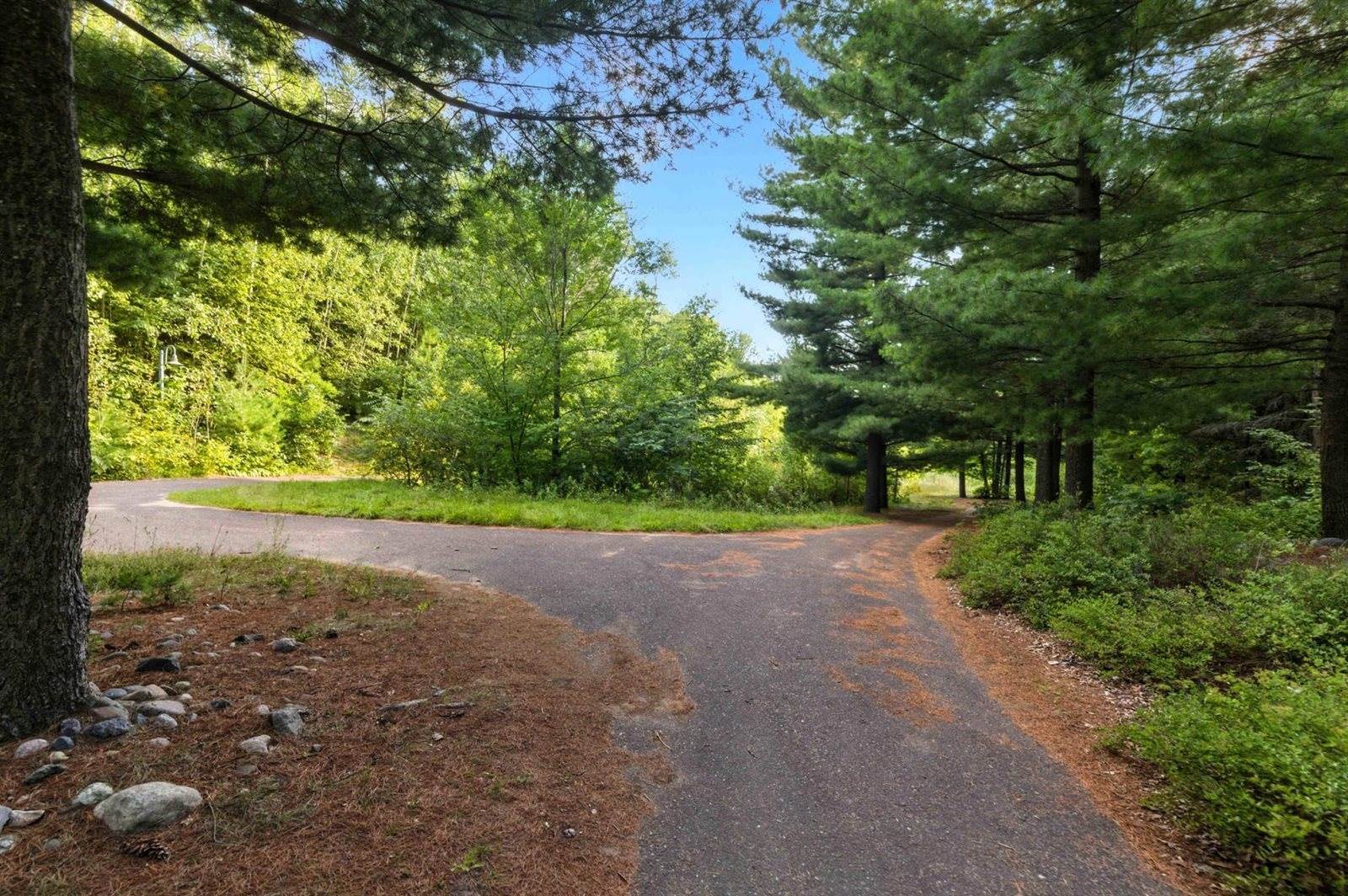 15963 Old Stonebridge Trail, Brainerd, MN 56401