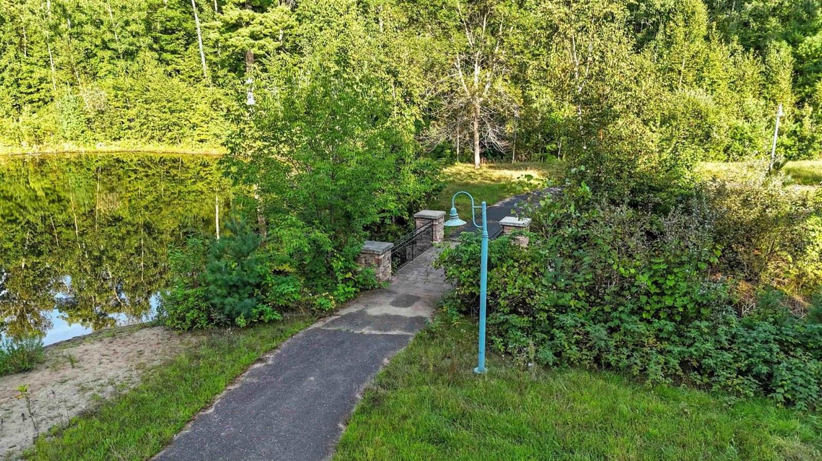 15880 Old Stonebridge Trail, Brainerd, MN 56401