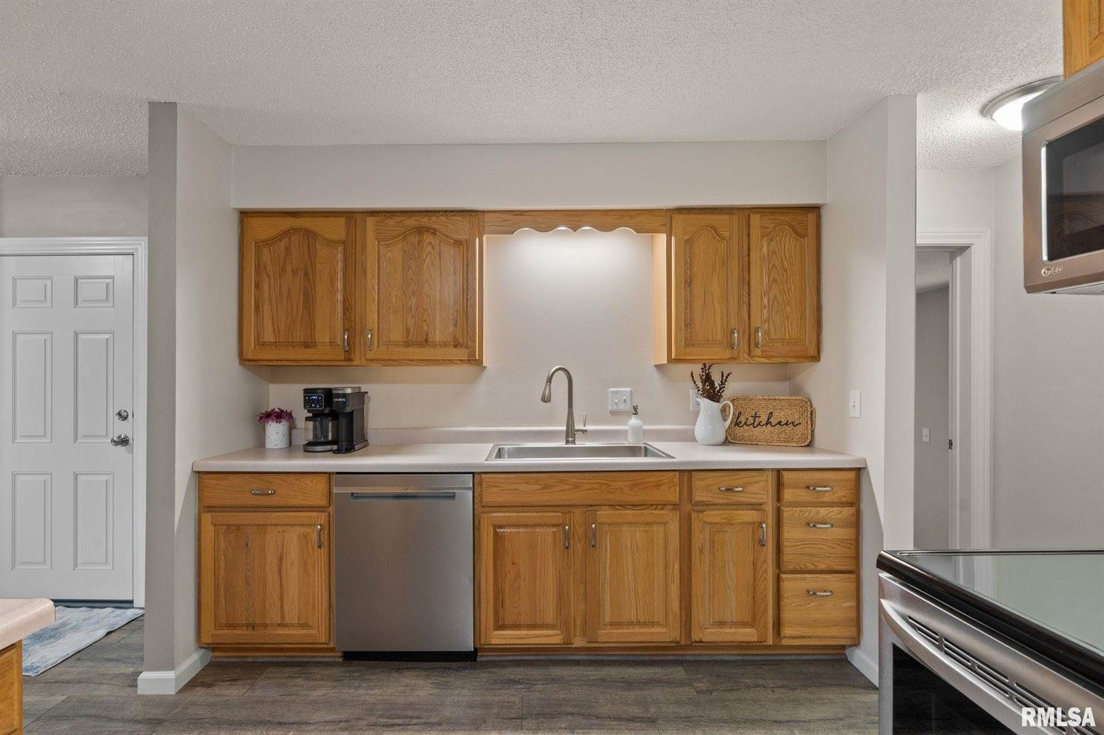 13260 64TH Avenue, Blue Grass, IA 52726