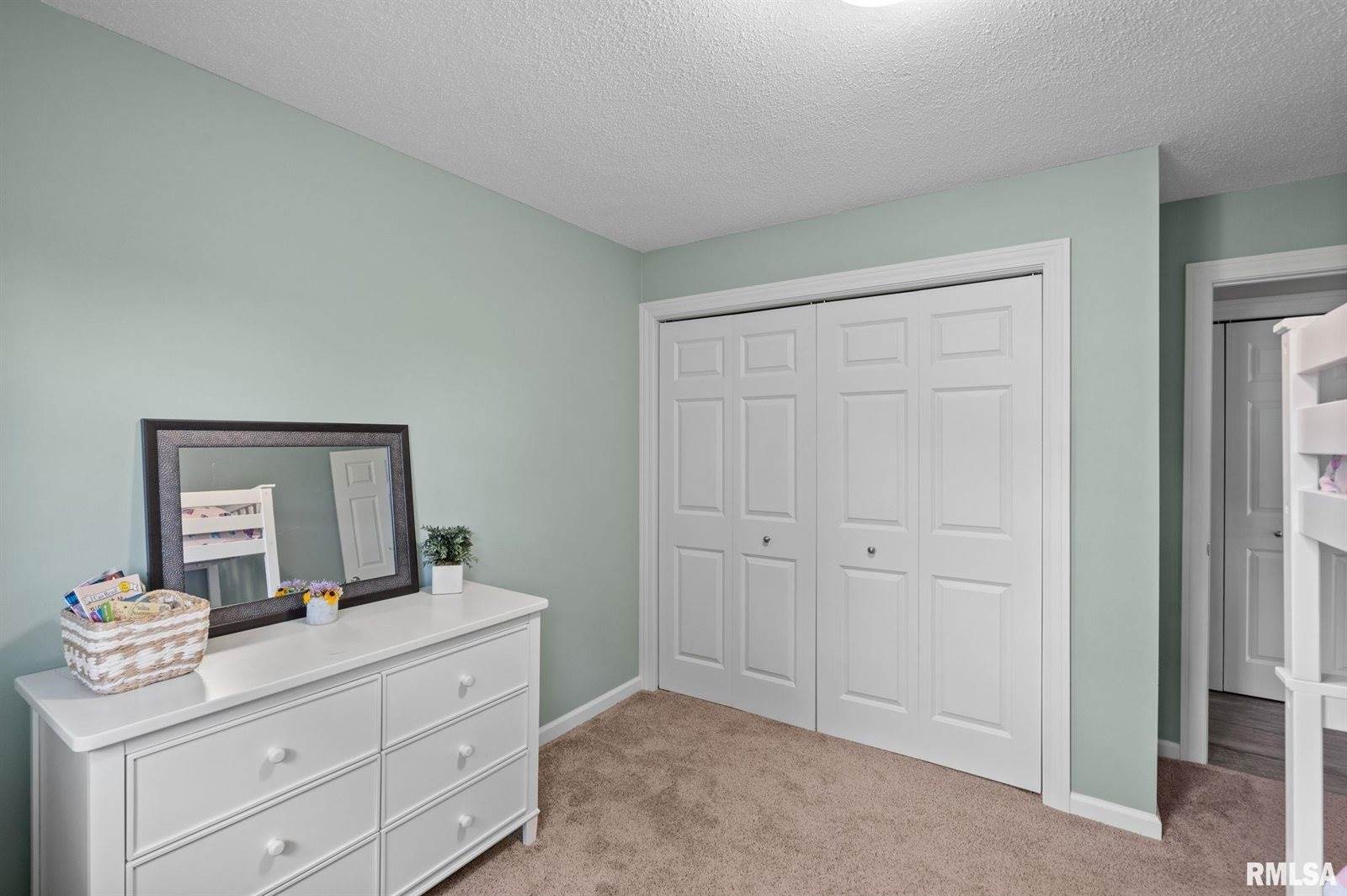 13260 64TH Avenue, Blue Grass, IA 52726