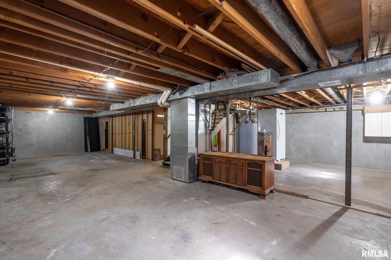 13260 64TH Avenue, Blue Grass, IA 52726