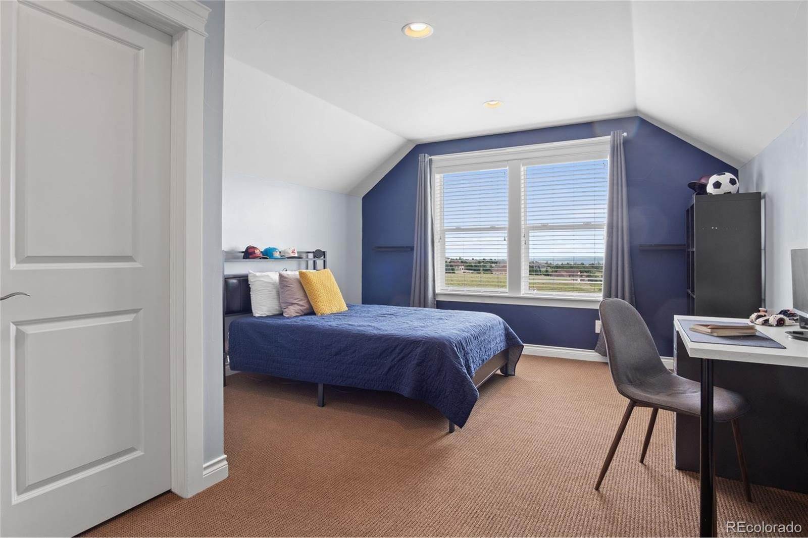 7001 Weaver Cir, Castle Rock, CO 80104