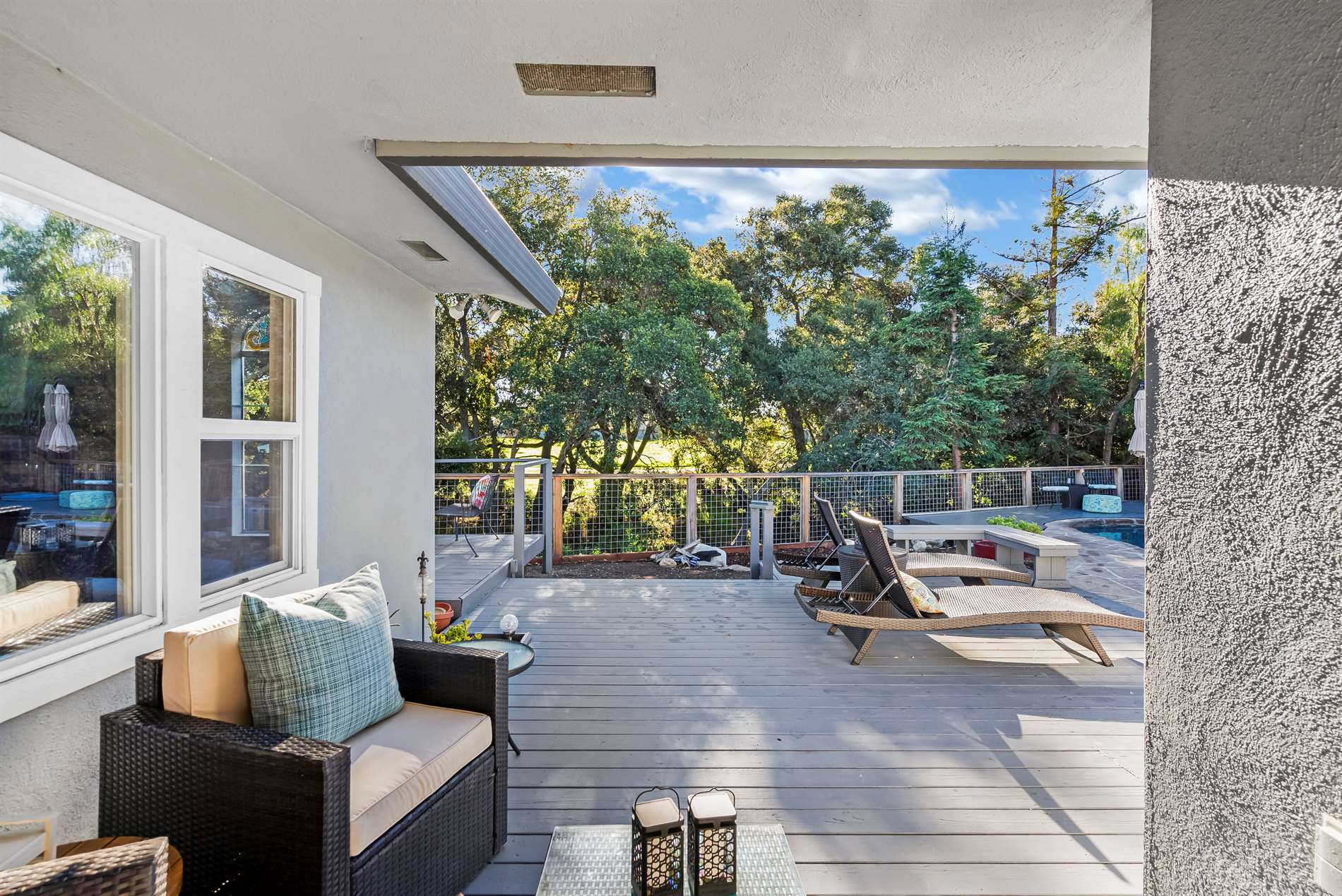 120 Marks Dr, Hollister, CA 95023