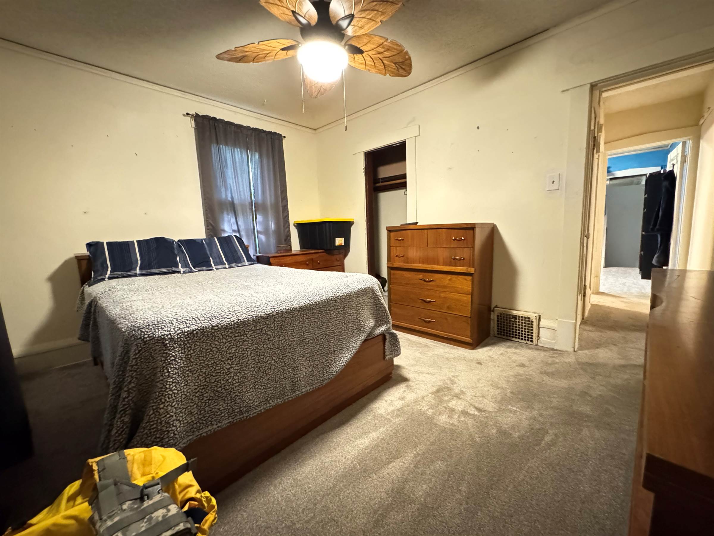 814 SE 14th ST, Topeka, KS 66607