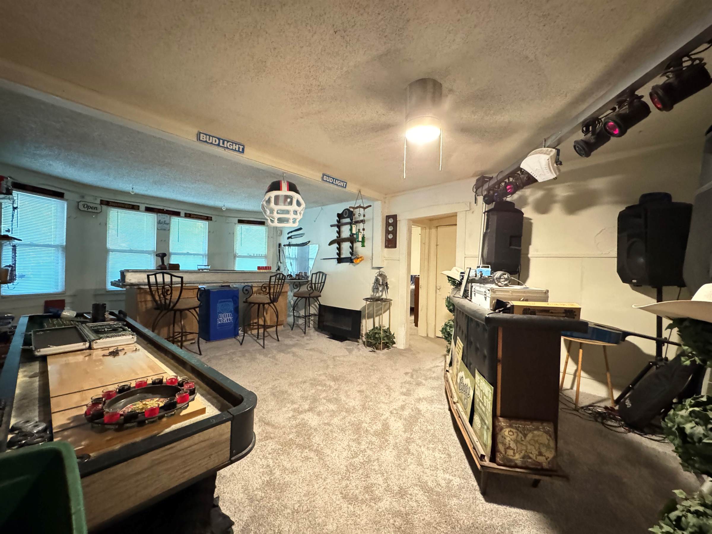 814 SE 14th ST, Topeka, KS 66607