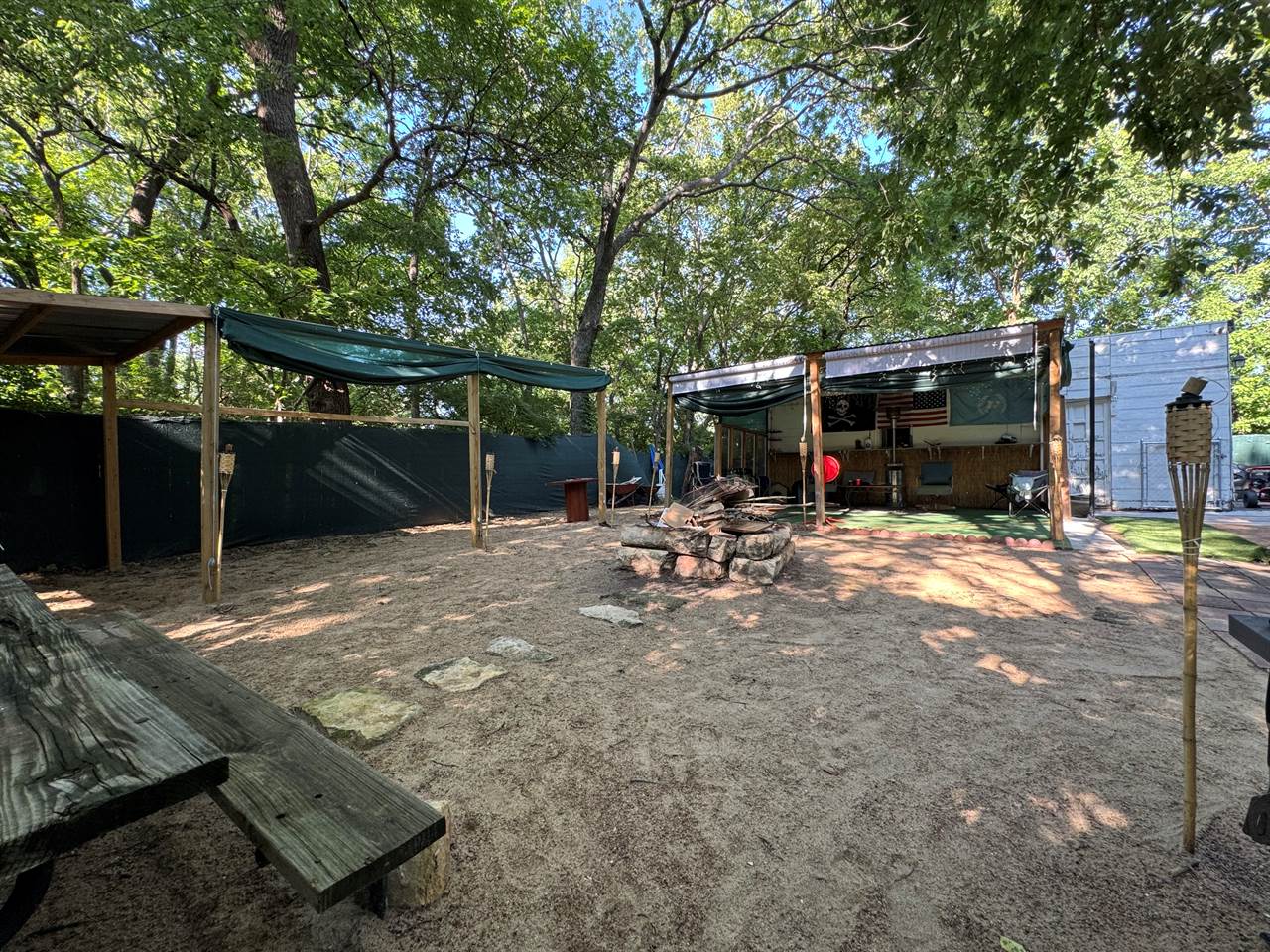 814 SE 14th ST, Topeka, KS 66607