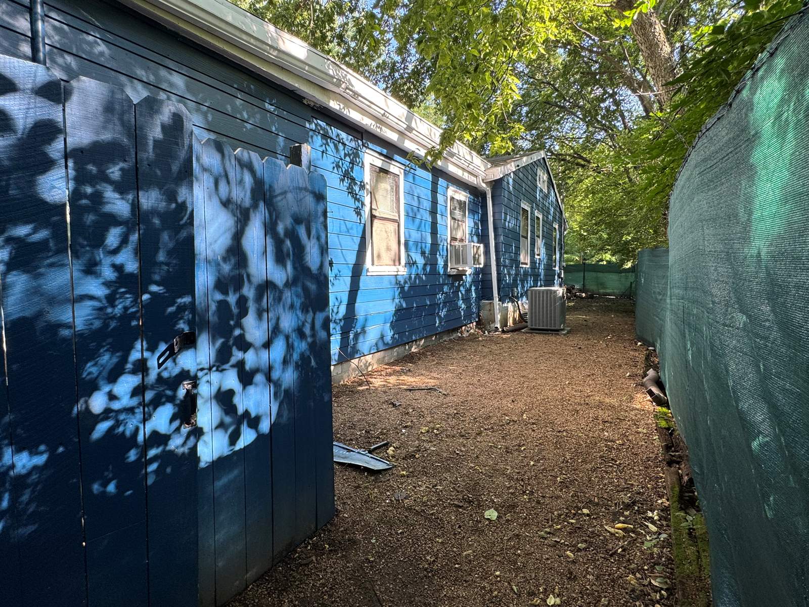 814 SE 14th ST, Topeka, KS 66607