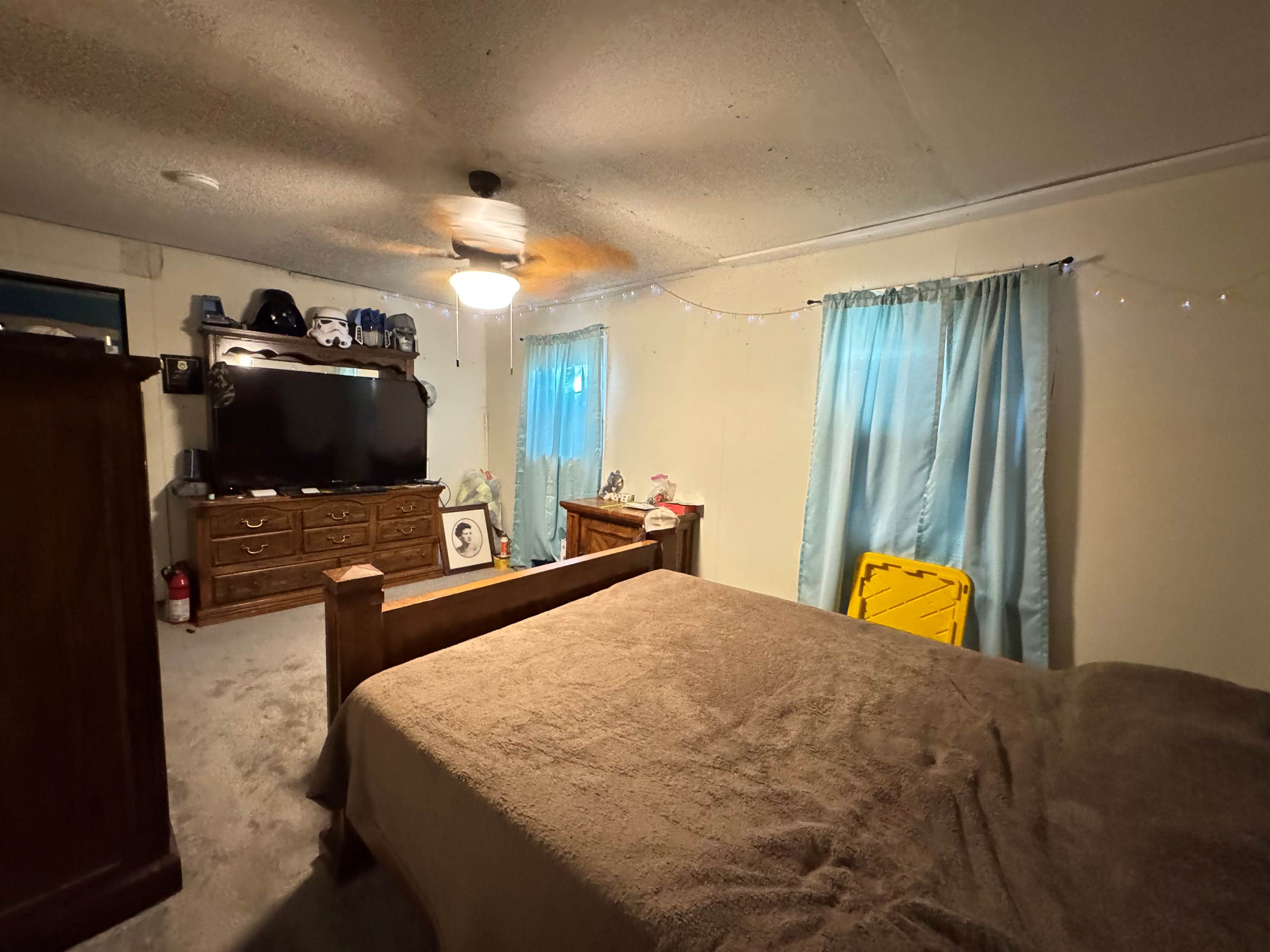 814 SE 14th ST, Topeka, KS 66607