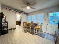 814 SE 14th ST, Topeka, KS 66607