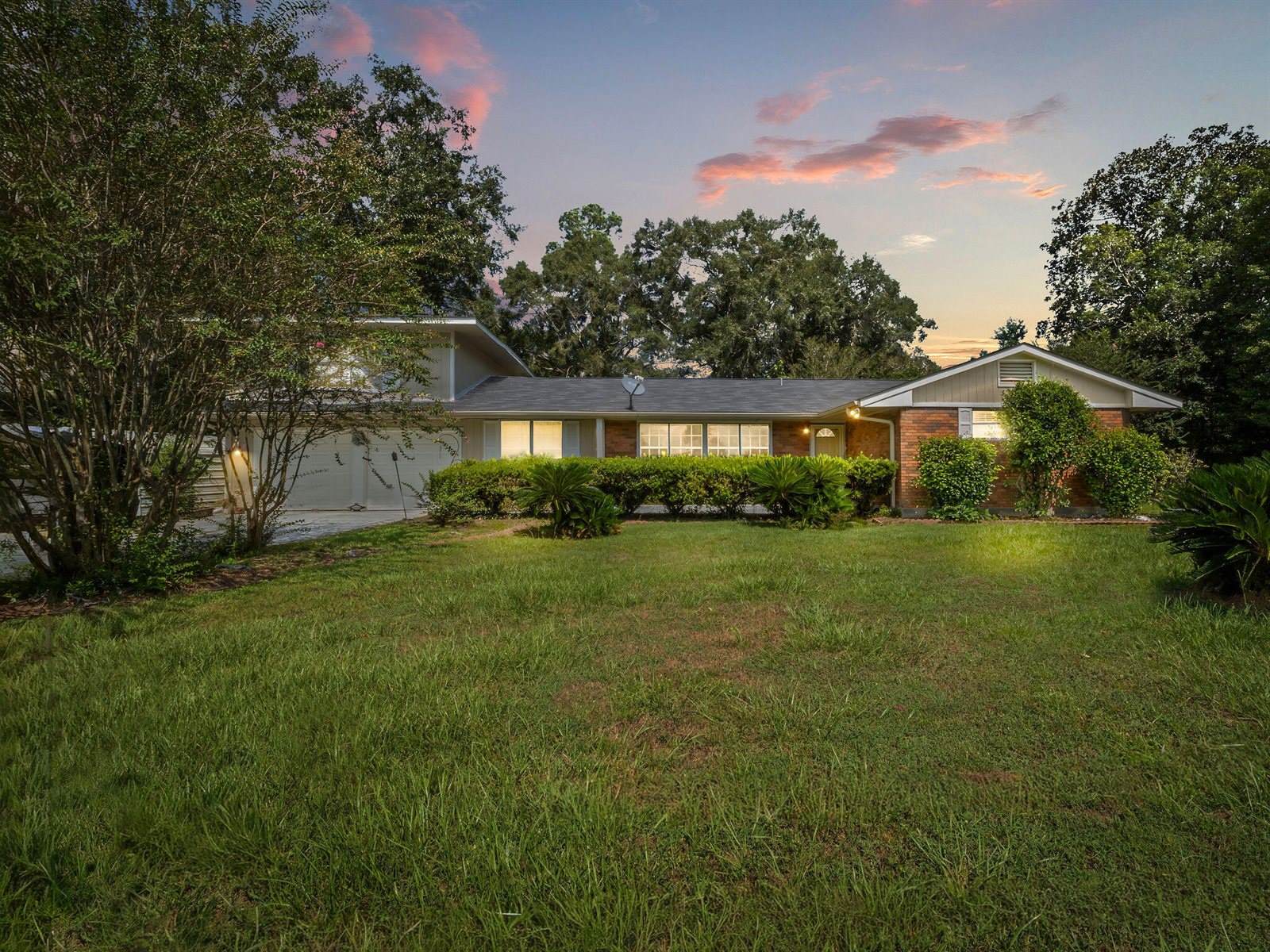 907 Cook Dr, DeRidder, LA 70634