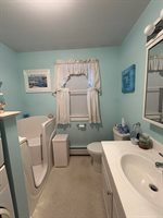 13 Lincoln Street, Lincoln, ME 04457