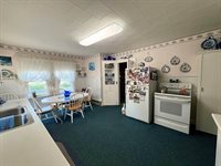 13 Lincoln Street, Lincoln, ME 04457