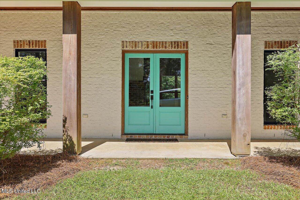 104 Pine Hill Circle, Florence, MS 39073