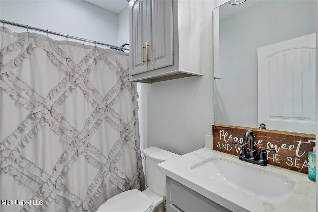 104 Pine Hill Circle, Florence, MS 39073