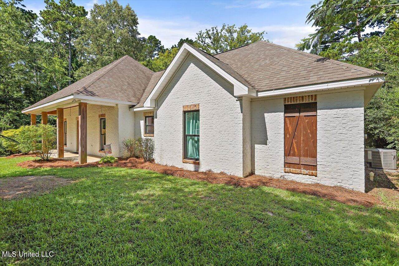 104 Pine Hill Circle, Florence, MS 39073