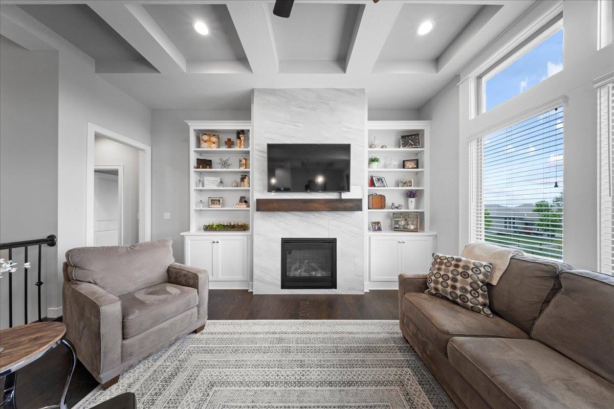 21736 W 116th Place, Olathe, KS 66061