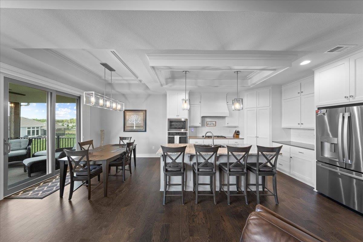 21736 W 116th Place, Olathe, KS 66061